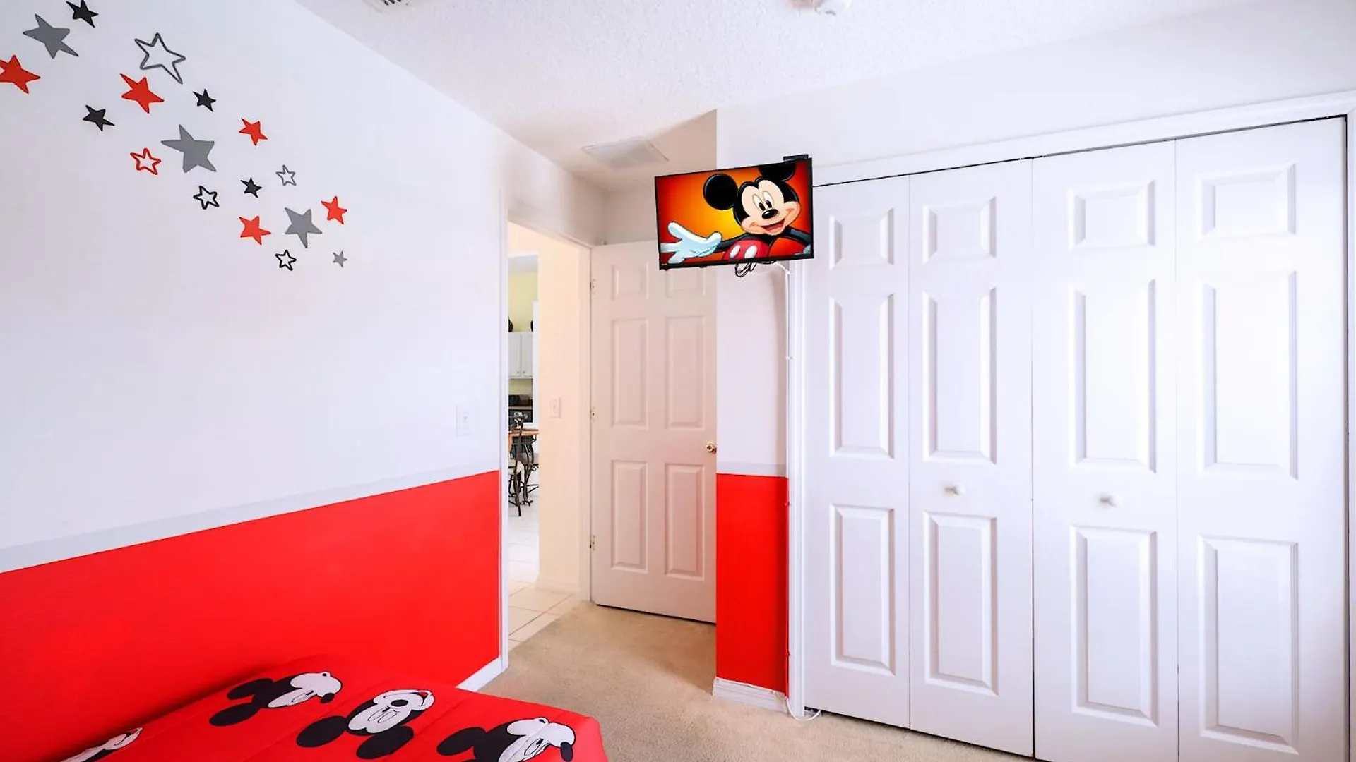 Holiday home 4Br Family Resort Home - Private Pool & Games Room Davenport